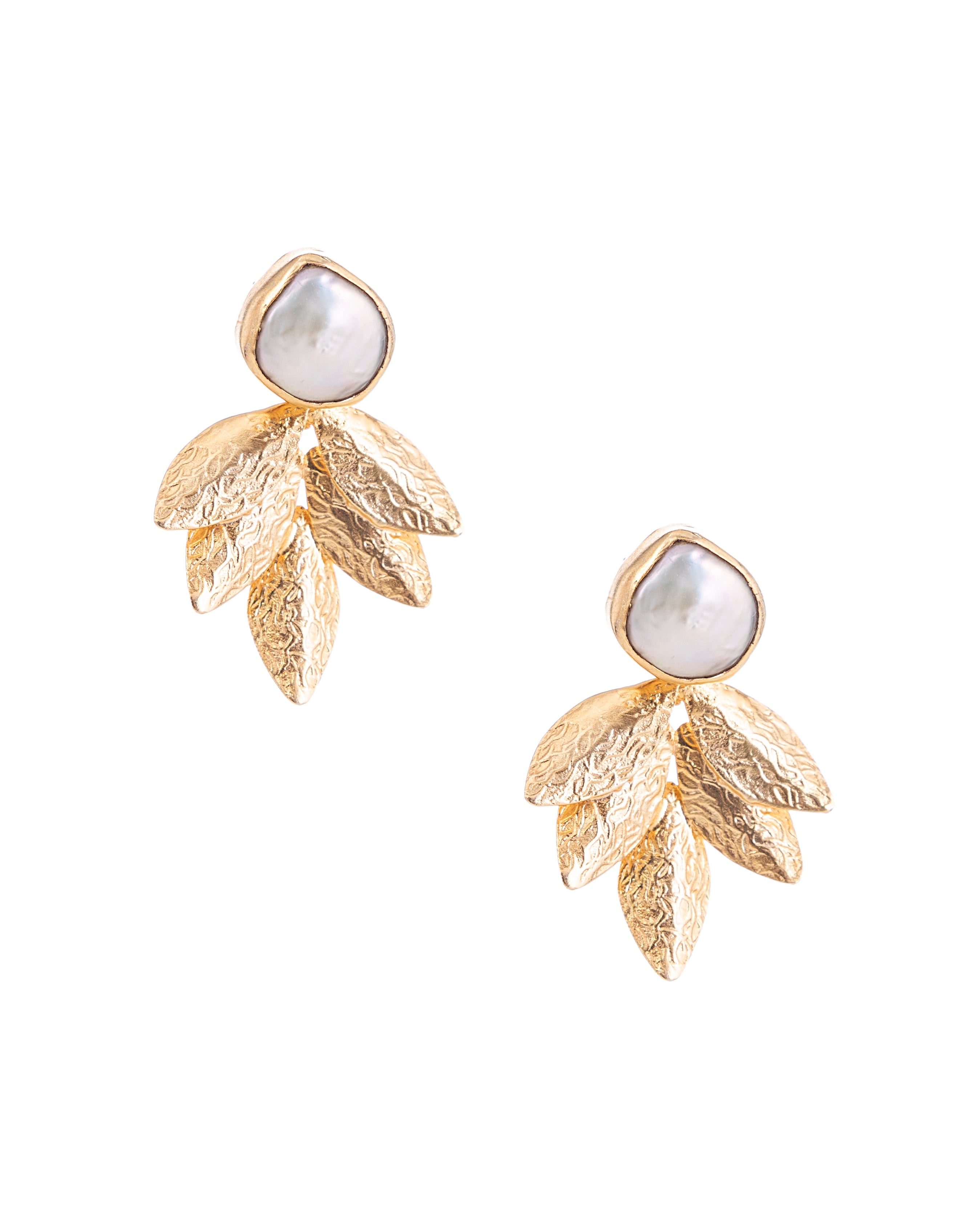 Pearl Leaf Earrings – Seyahan