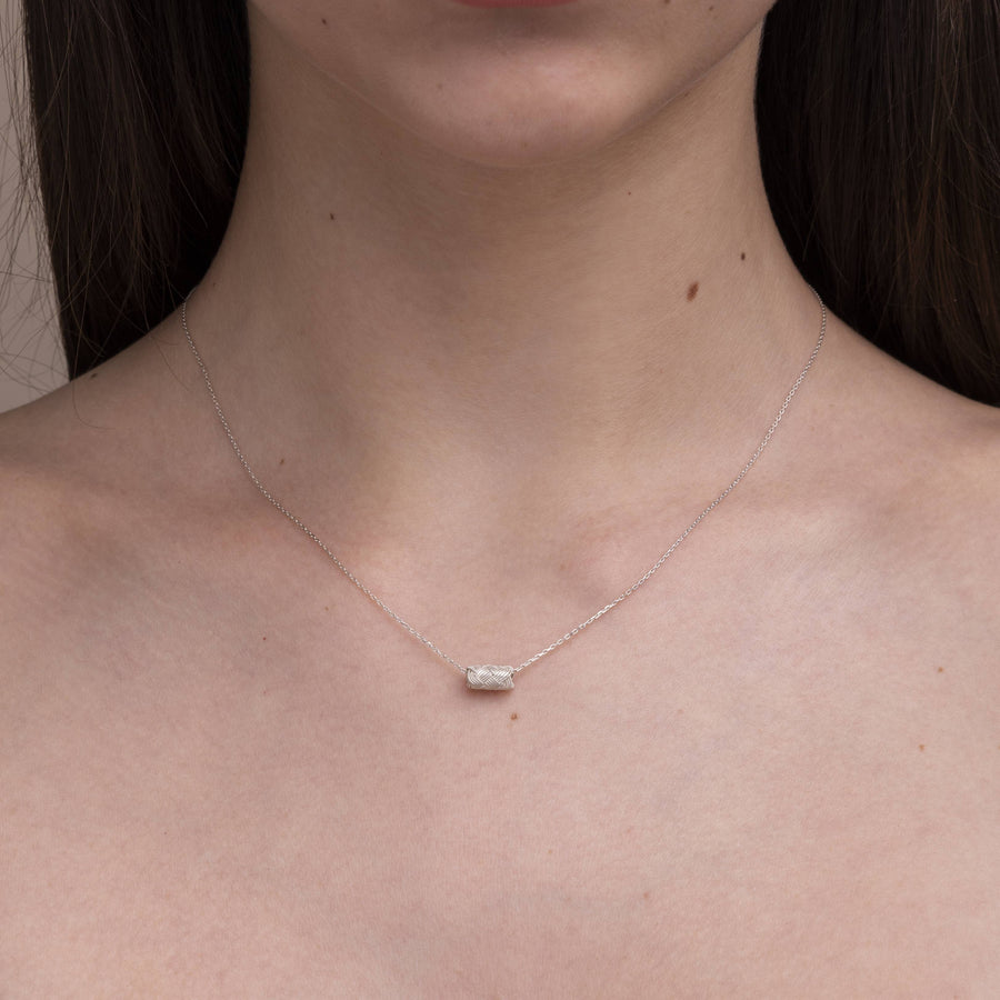 Selin Necklace (white)